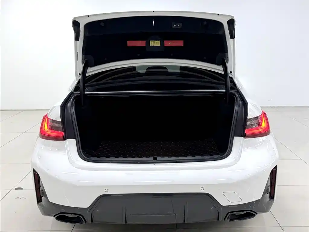 BMW BMW 3 Series 2023 325Li M Sport Shadow Night Package 2024 - thumbnail 5