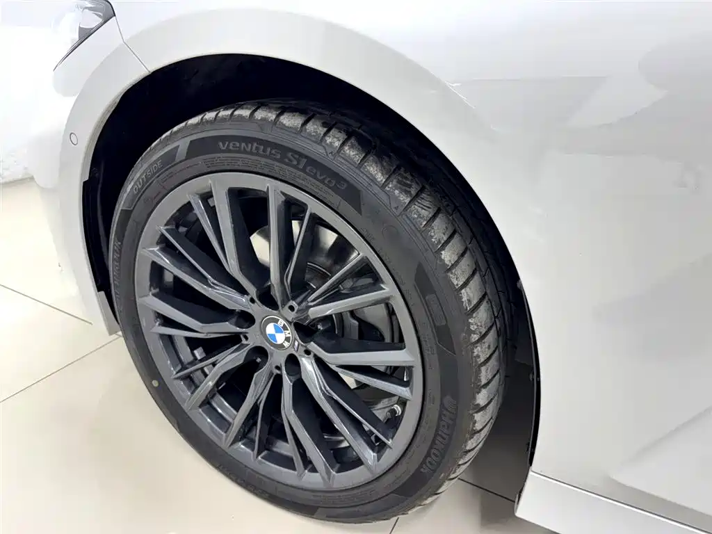 BMW BMW 3 Series 2023 325Li M Sport Shadow Night Package 2024 - thumbnail 21