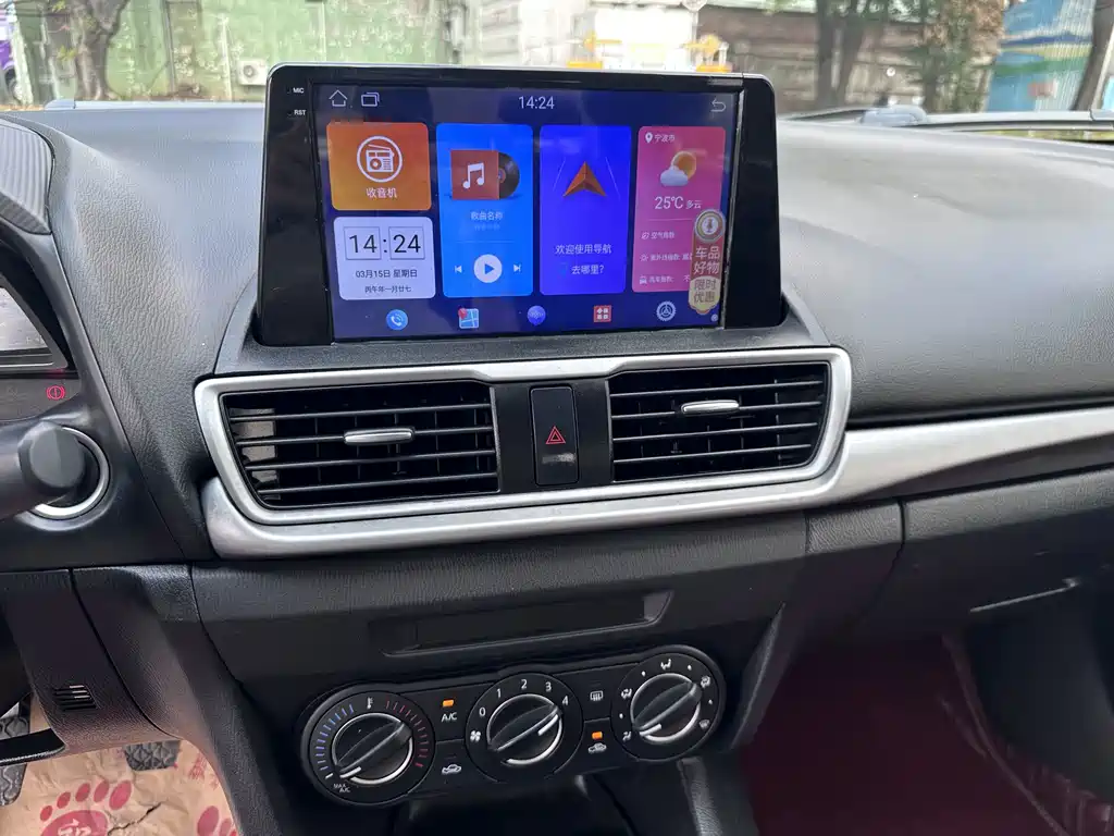 Mazda Mazda 3 Axela 2017 Sedan 1.5L Manual Comfort Model VI 2019 - thumbnail 22