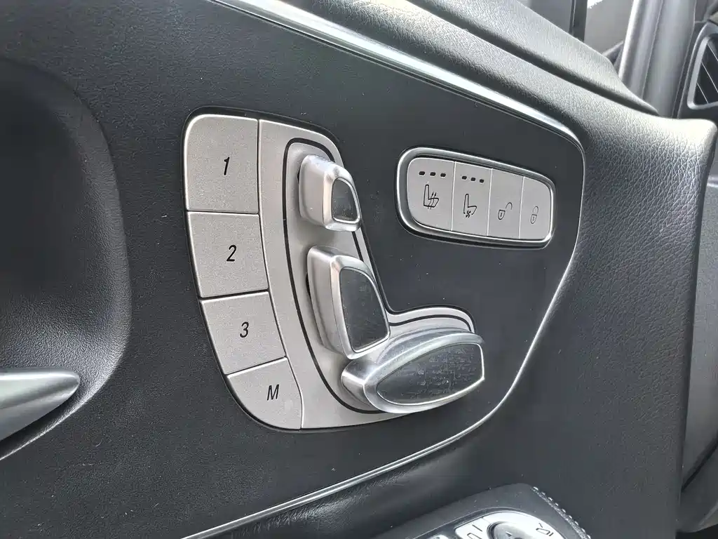 Mercedes-Benz Mercedes-Benz V-Class 2021 V 260 L Long Wheelbase Premium Edition 2022 - thumbnail 8