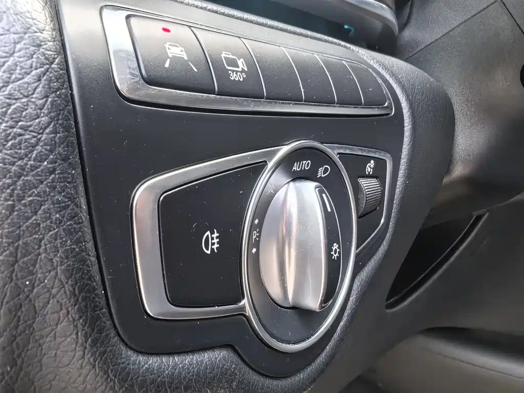 Mercedes-Benz Mercedes-Benz V-Class 2021 V 260 L Long Wheelbase Premium Edition 2022 - thumbnail 9
