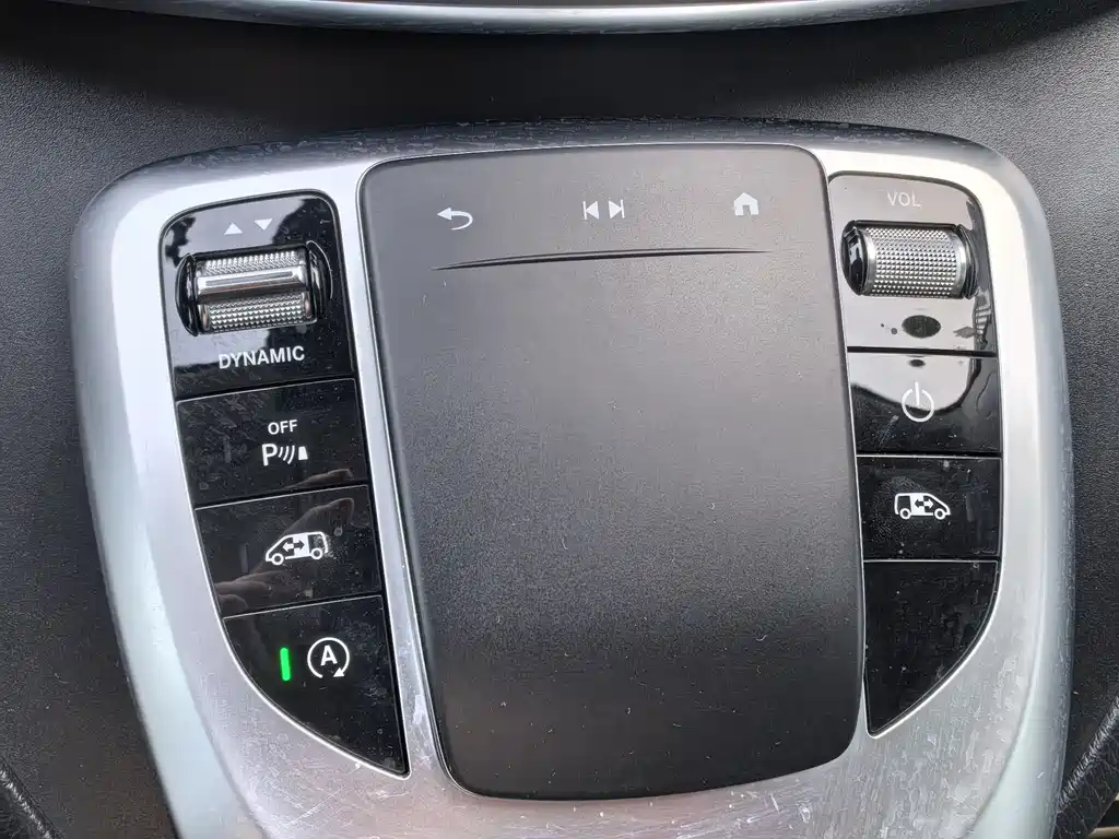 Mercedes-Benz Mercedes-Benz V-Class 2021 V 260 L Long Wheelbase Premium Edition 2022 - thumbnail 21