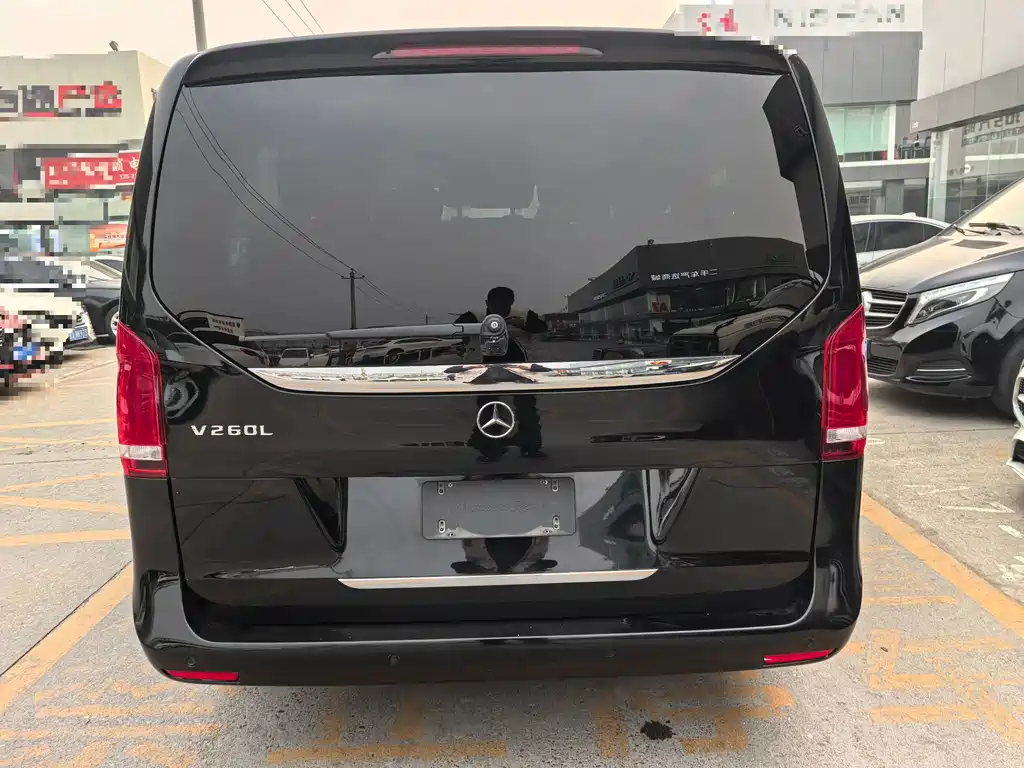 Mercedes-Benz Mercedes-Benz V-Class 2021 V 260 L Long Wheelbase Premium Edition 2022 - thumbnail 28