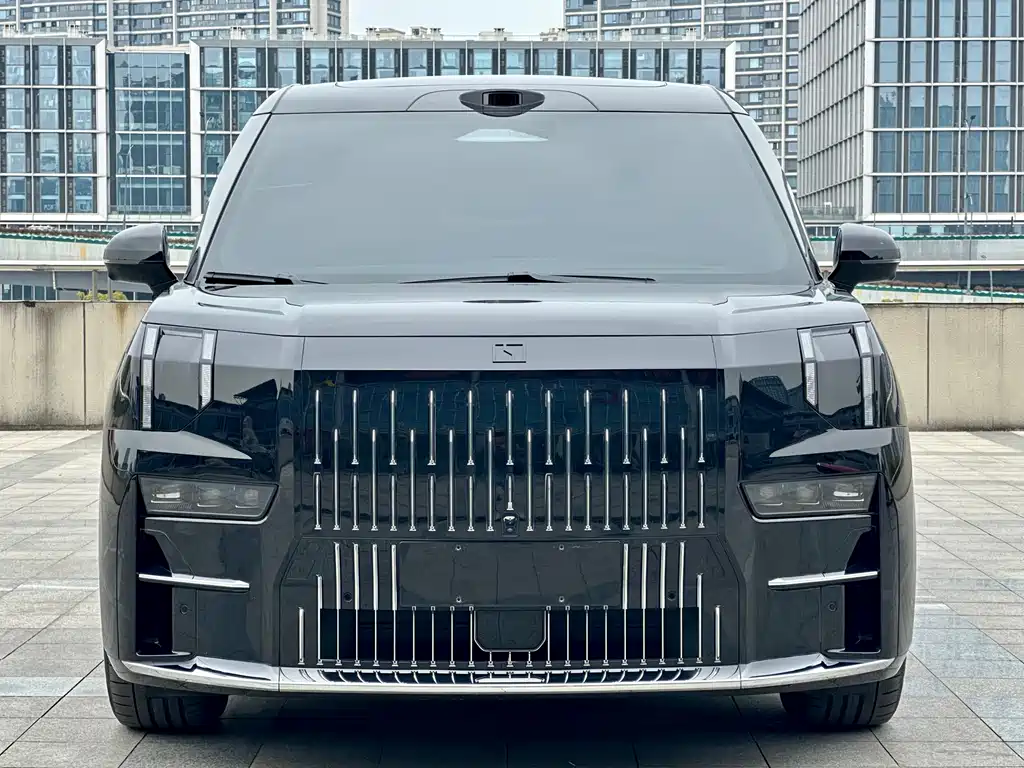 Zeekr Zeekr 009 2024 Six-Seat Executive Version AWD 108kWh 2025 - thumbnail 2