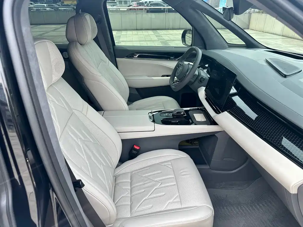 Zeekr Zeekr 009 2024 Six-Seat Executive Version AWD 108kWh 2025 - thumbnail 12