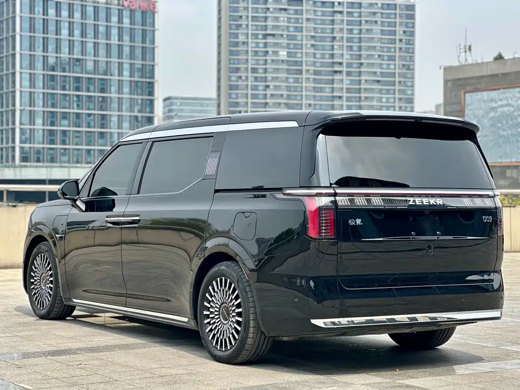 Zeekr Zeekr 009 2024 Six-Seat Executive Version AWD 108kWh 2025 - thumbnail 22