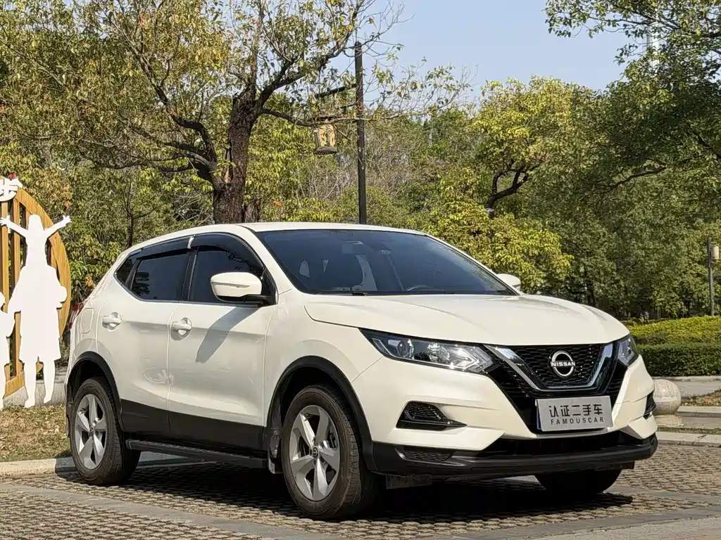 Nissan Nissan Qashqai 2023 Classic 2.0L CVT XV Comfort Edition 2024 - thumbnail 3