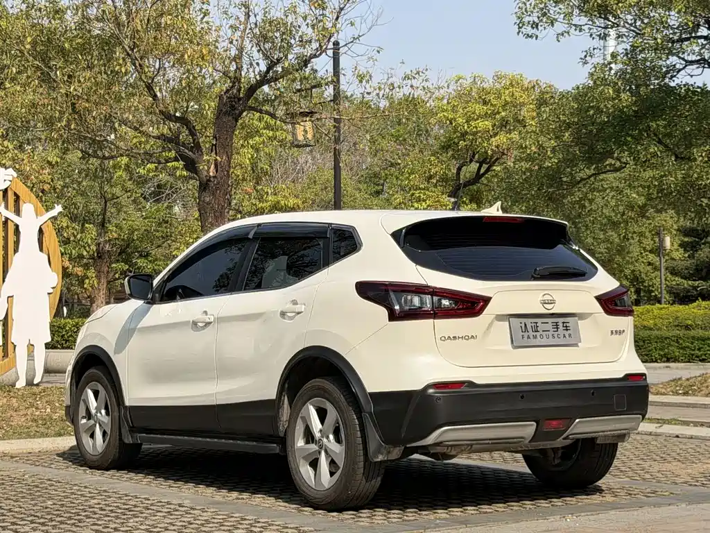 Nissan Nissan Qashqai 2023 Classic 2.0L CVT XV Comfort Edition 2024 - thumbnail 5