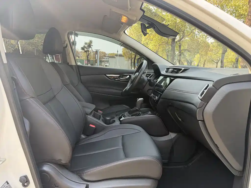 Nissan Nissan Qashqai 2023 Classic 2.0L CVT XV Comfort Edition 2024 - thumbnail 11