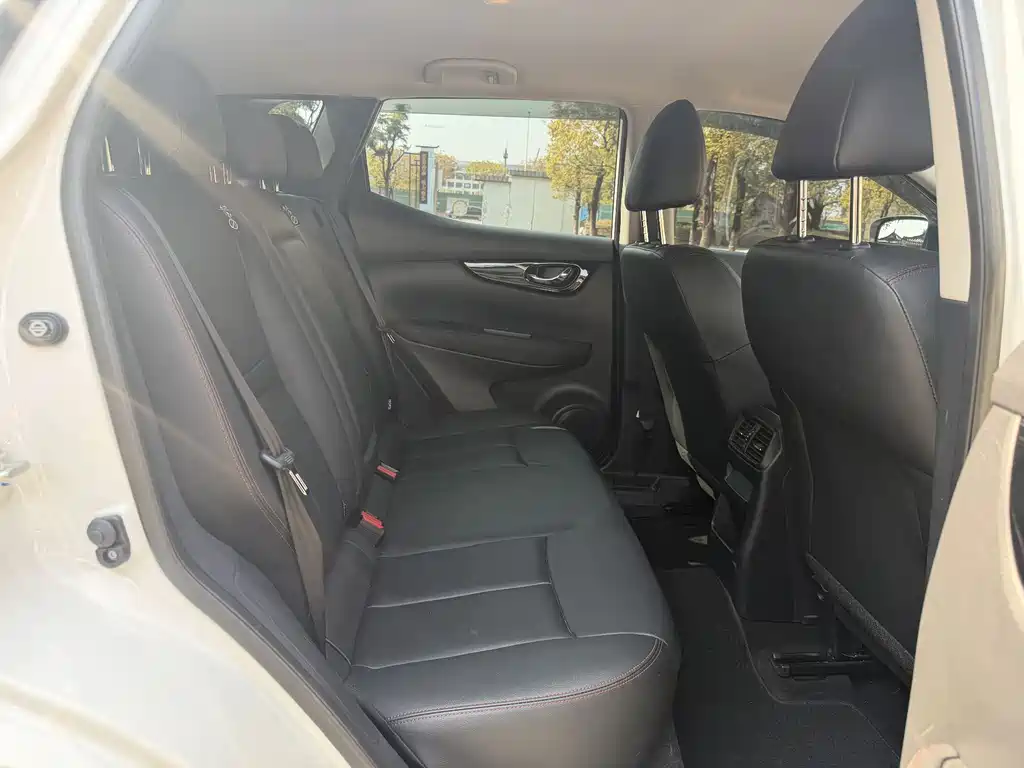 Nissan Nissan Qashqai 2023 Classic 2.0L CVT XV Comfort Edition 2024 - thumbnail 12