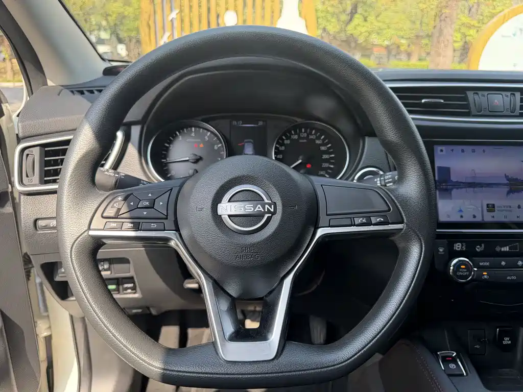 Nissan Nissan Qashqai 2023 Classic 2.0L CVT XV Comfort Edition 2024 - thumbnail 13