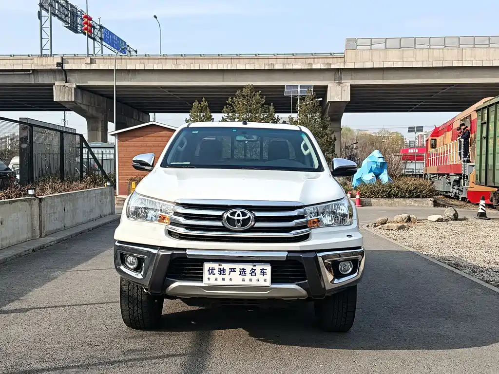 Toyota Toyota Hilux 2019 2.7L Automatic 2019 - thumbnail 2