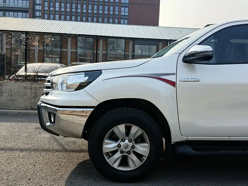 Toyota Toyota Hilux 2019 2.7L Automatic 2019 - thumbnail 5
