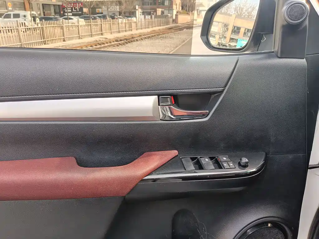 Toyota Toyota Hilux 2019 2.7L Automatic 2019 - thumbnail 15
