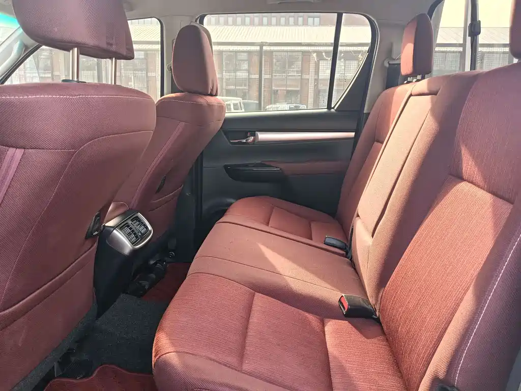 Toyota Toyota Hilux 2019 2.7L Automatic 2019 - thumbnail 16