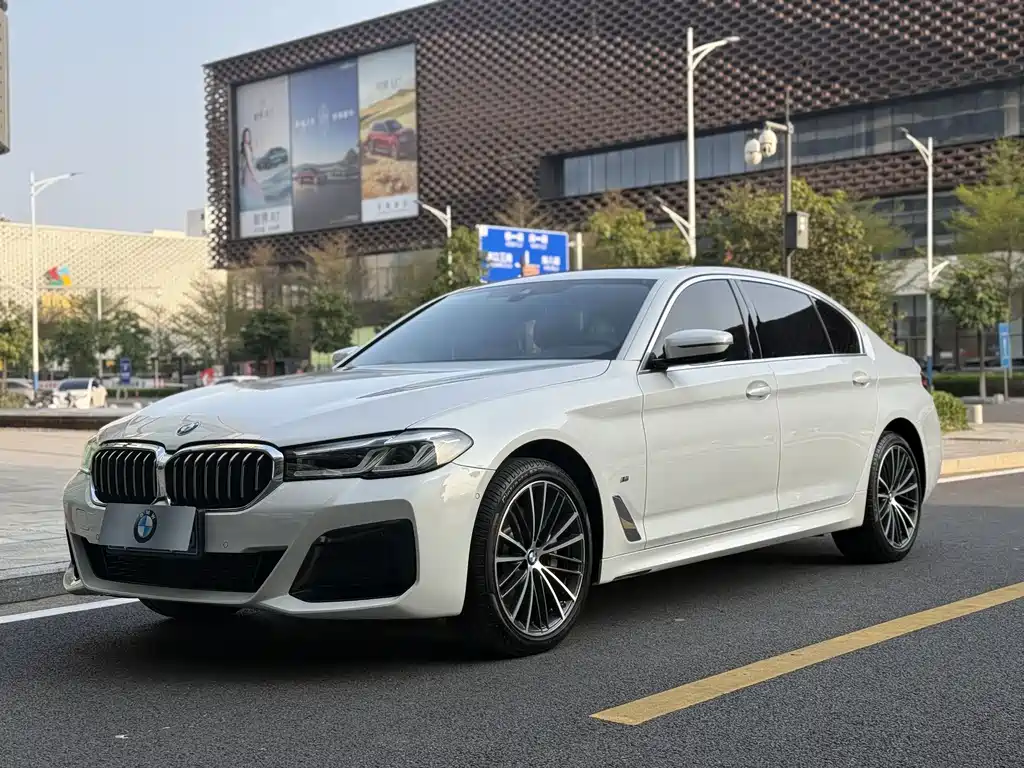 BMW BMW 5 Series 2023 530Li Leading Model M Sport Package 2024