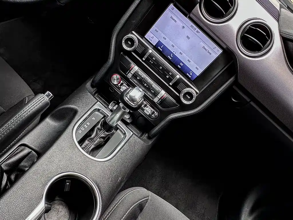 Ford Mustang 2020 2.3L EcoBoost 2022 - thumbnail 9
