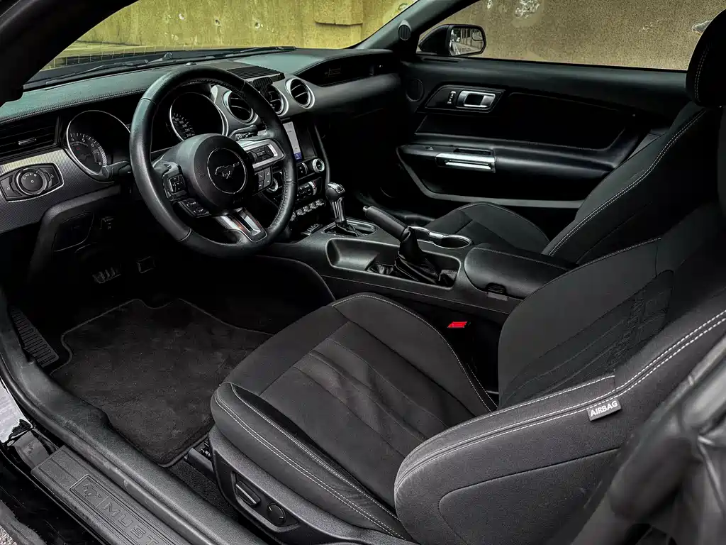 Ford Mustang 2020 2.3L EcoBoost 2022 - thumbnail 12