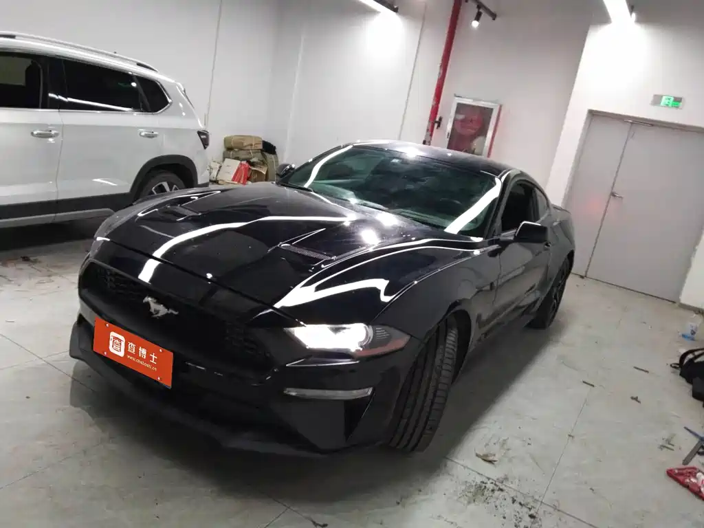 Ford Mustang 2020 2.3L EcoBoost 2022 - thumbnail 16