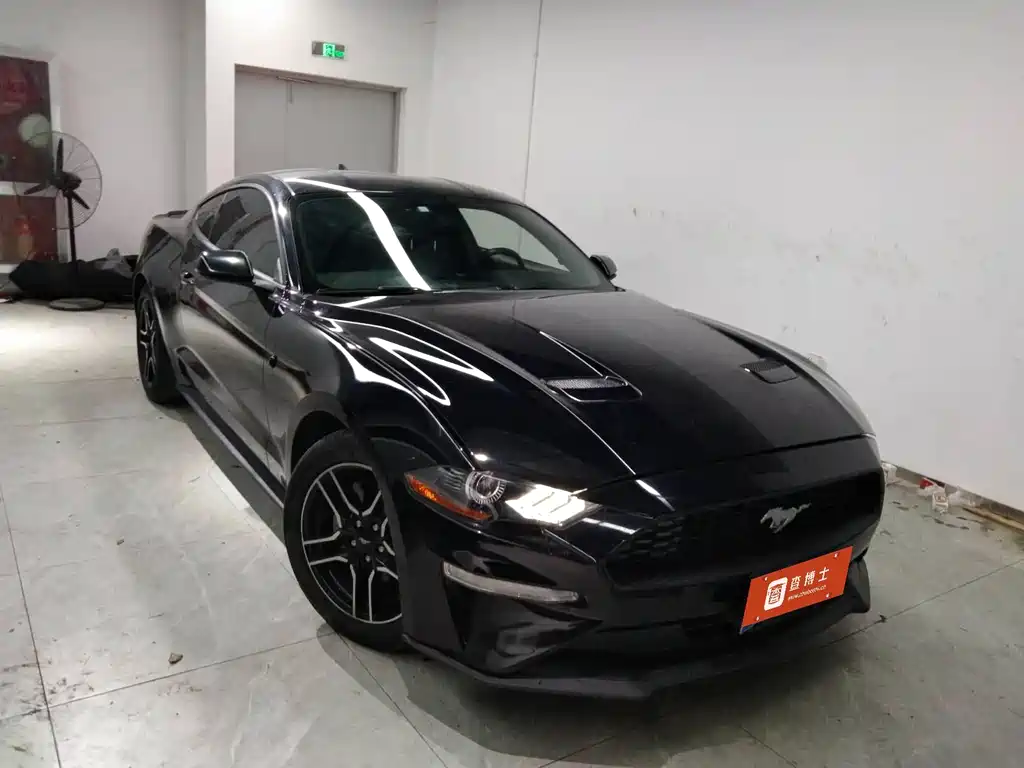 Ford Mustang 2020 2.3L EcoBoost 2022 - thumbnail 17