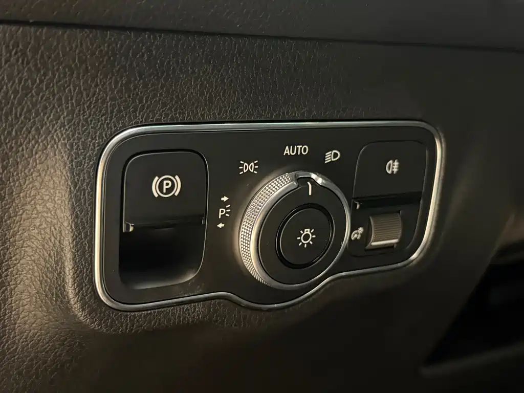 Mercedes-Benz Mercedes-Benz GLB 2020 GLB 200 Dynamic 2020 - thumbnail 13