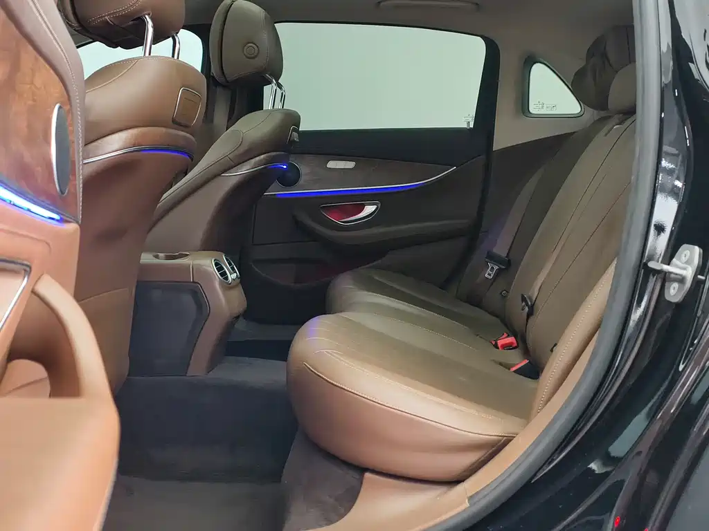 Mercedes-Benz Mercedes-Benz E-Class 2020 Facelift E 300 L Fashion Edition 2020 - thumbnail 11