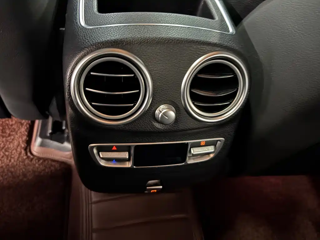 Mercedes-Benz Mercedes-Benz GLC 2022 Facelift GLC 260 L 4MATIC Luxury 2022 - thumbnail 12