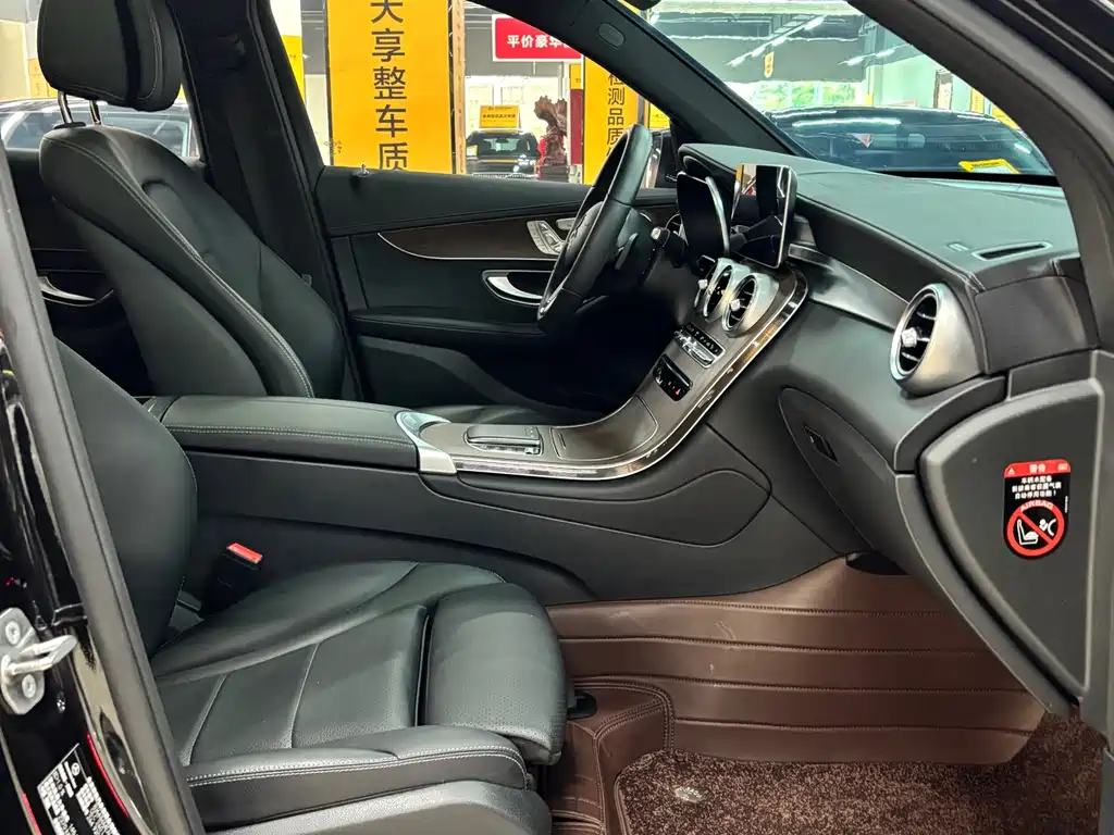 Mercedes-Benz Mercedes-Benz GLC 2022 Facelift GLC 260 L 4MATIC Luxury 2022 - thumbnail 13