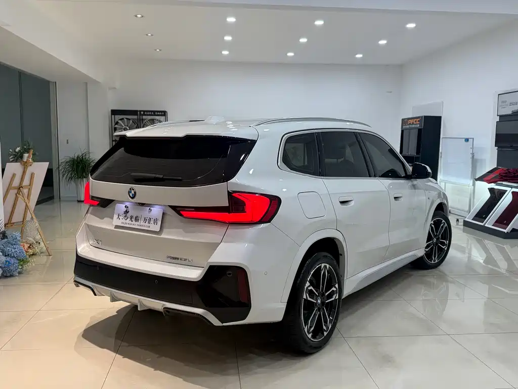 BMW BMW X1 2023 sDrive25Li M Sport Package 2023 - thumbnail 8