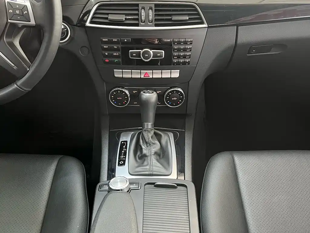 Mercedes-Benz Mercedes-Benz C-Class 2013 C 180 Classic Grand Edition 2014 - thumbnail 15