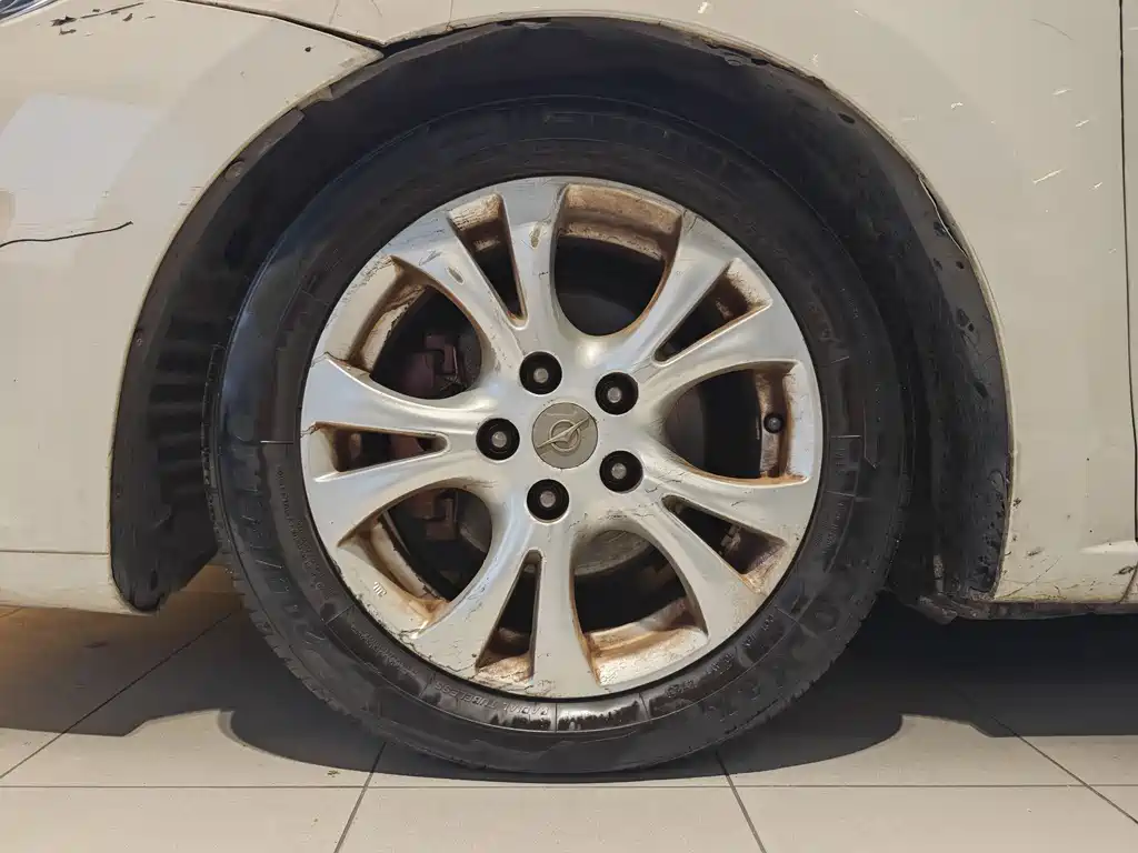 Haima Familia 2014 M5 1.6L Manual Fashion Edition 2015 - thumbnail 5