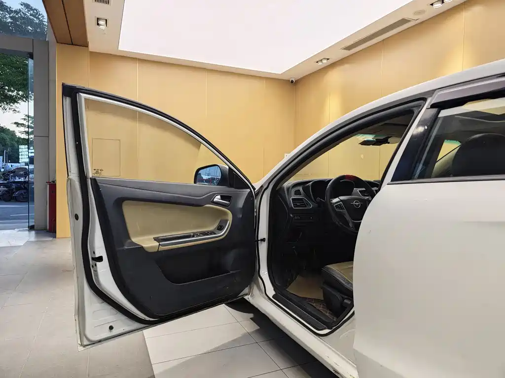 Haima Familia 2014 M5 1.6L Manual Fashion Edition 2015 - thumbnail 7