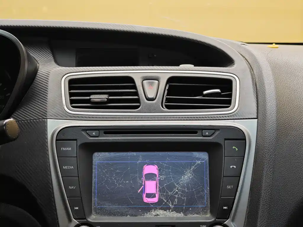 Haima Familia 2014 M5 1.6L Manual Fashion Edition 2015 - thumbnail 15