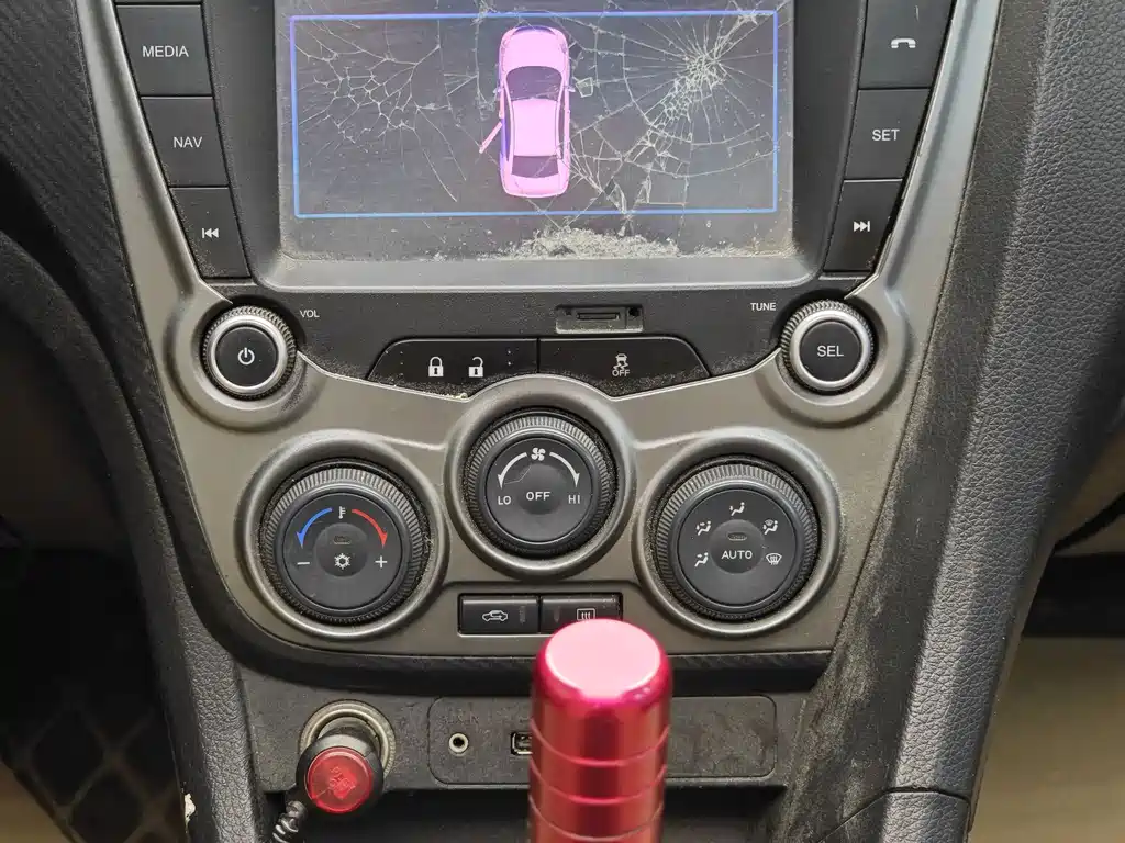 Haima Familia 2014 M5 1.6L Manual Fashion Edition 2015 - thumbnail 16