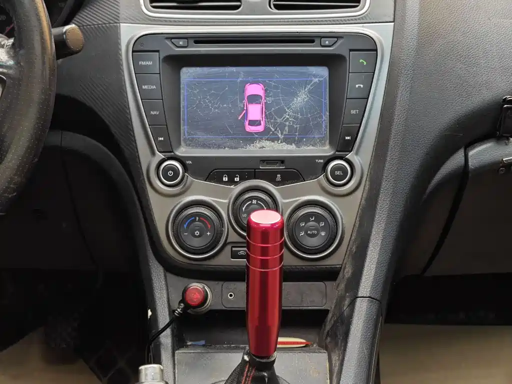Haima Familia 2014 M5 1.6L Manual Fashion Edition 2015 - thumbnail 18