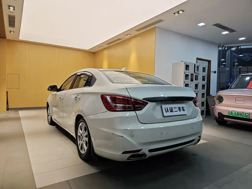 Haima Familia 2014 M5 1.6L Manual Fashion Edition 2015 - thumbnail 24