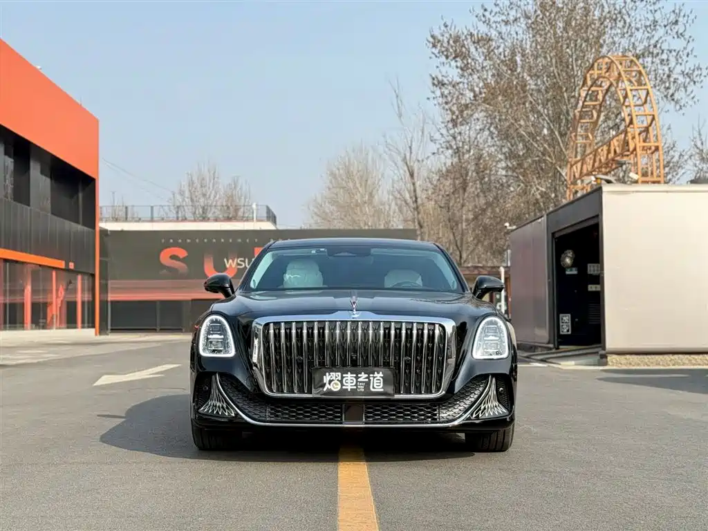 Hongqi Hongqi Jin Kui Hua Guo Ya 2024 3.0T V6 2025 - thumbnail 2