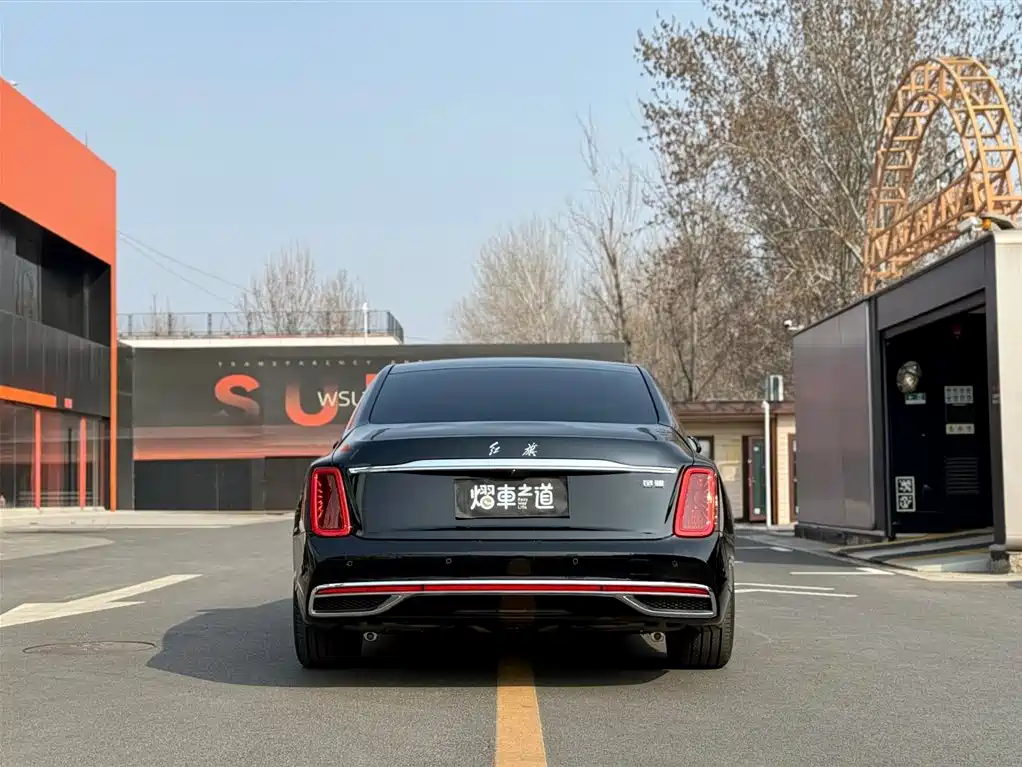 Hongqi Hongqi Jin Kui Hua Guo Ya 2024 3.0T V6 2025 - thumbnail 4