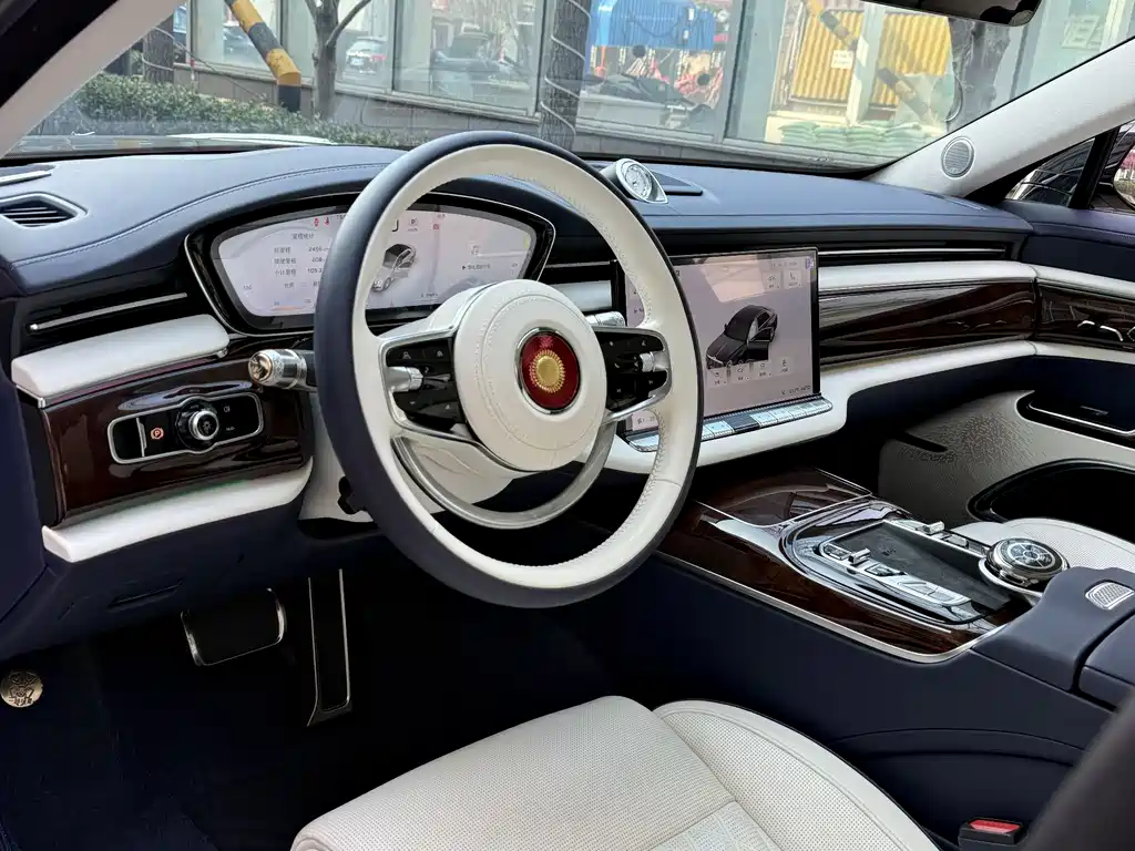 Hongqi Hongqi Jin Kui Hua Guo Ya 2024 3.0T V6 2025 - thumbnail 9