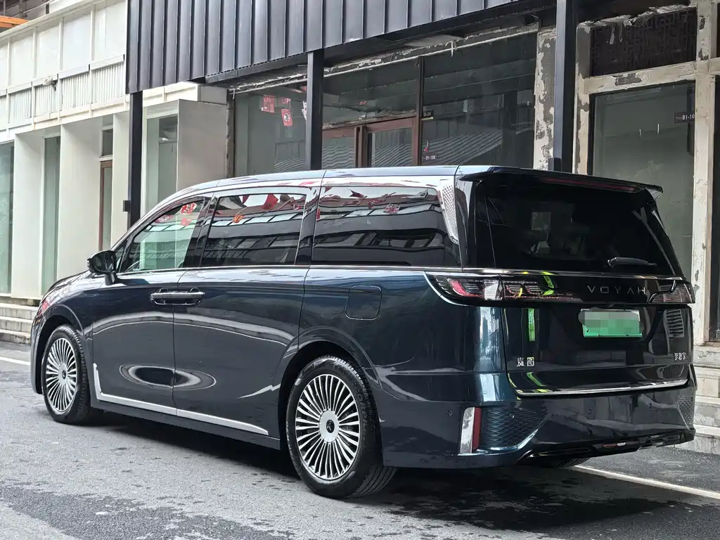 Lantu Automobile Lantu Dreamer 2025 PHEV AWD Flagship Kunpeng Edition 2025 - thumbnail 3