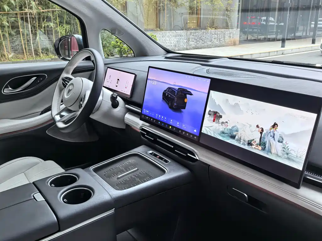 Lantu Automobile Lantu Dreamer 2025 PHEV AWD Flagship Kunpeng Edition 2025 - thumbnail 9