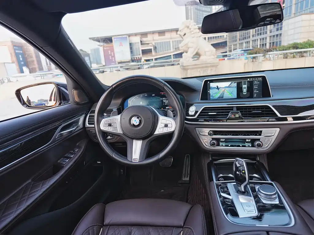 BMW BMW 7 Series 2021 740Li Leading Model M Sport Package 2022 - thumbnail 8