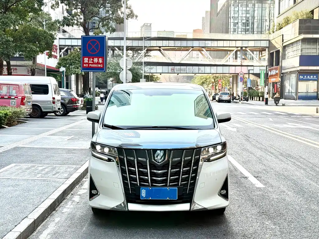 Toyota Alphard 2018 Model Year Facelift 3.5L Luxury Version 2018 - thumbnail 3