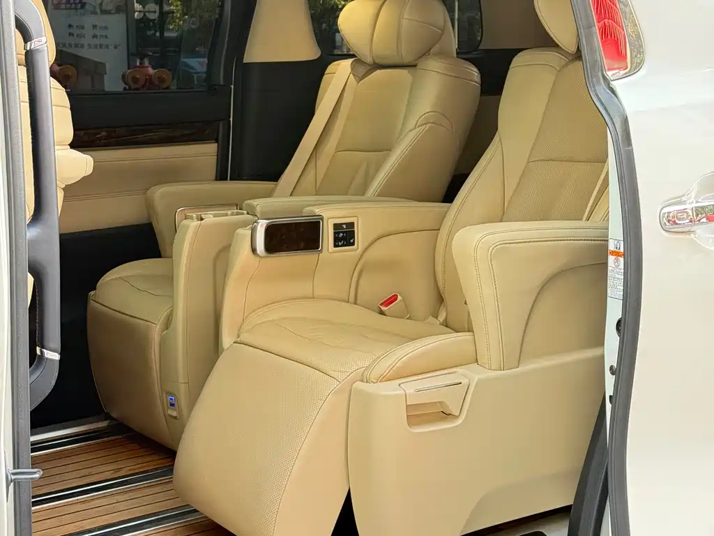 Toyota Alphard 2018 Model Year Facelift 3.5L Luxury Version 2018 - thumbnail 19