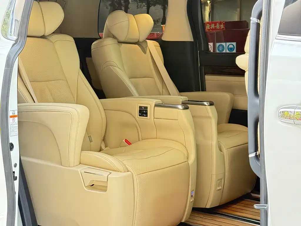 Toyota Alphard 2018 Model Year Facelift 3.5L Luxury Version 2018 - thumbnail 21