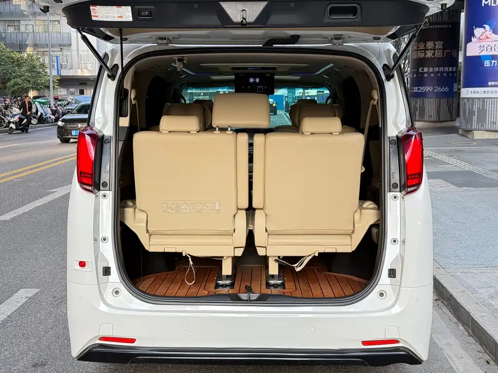 Toyota Alphard 2018 Model Year Facelift 3.5L Luxury Version 2018 - thumbnail 22