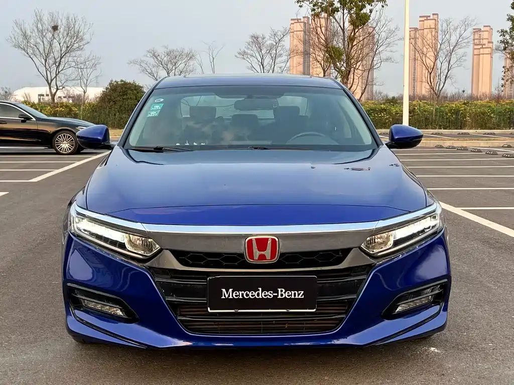 Honda Honda Accord 2018 260TURBO Elite Edition China V 2019 - thumbnail 2