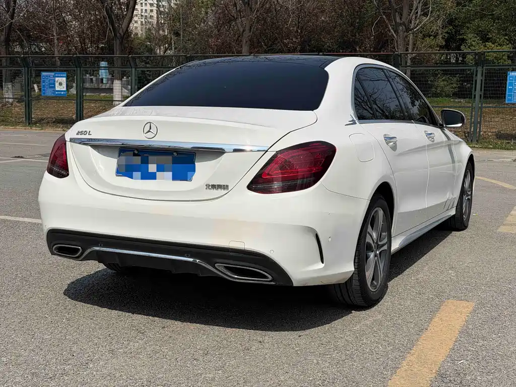 Mercedes-Benz Mercedes-Benz C-Class 2020 Facelift C 260 L Sport Edition 2020 - thumbnail 4
