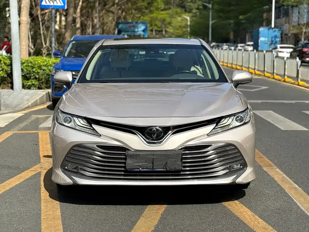 Toyota Toyota Camry 2018 2.0G Luxury Edition 2018 - thumbnail 2