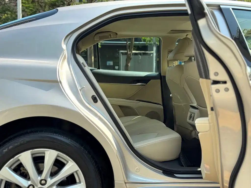 Toyota Toyota Camry 2018 2.0G Luxury Edition 2018 - thumbnail 13